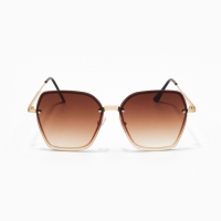 Очки солнцезащитные uv 400, дужка 13.5 см, ширина 13.4 см, линза 5.6&times;6 см