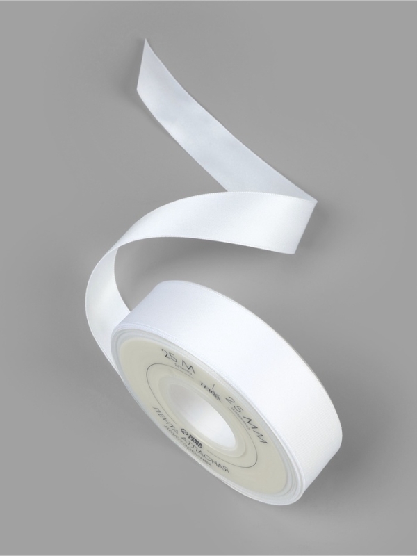 Лента атласная двухсторонняя №0029 25мм*25&plusmn;1м белый TR
