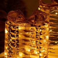 Фигура световая "Подарки цилиндр бежевые", 25х20х15 см, 90 LED, батарейки ААх8 (не в компл.), свечение тёплое белое Фигура световая "Подарки цилиндр бежевые", 25х20х15 см, 90 LED, батарейки ААх8 (не в компл.), свечение тёплое белое