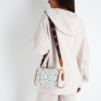 Сумка кросс-боди на молнии, цвет белый Сумка кросс-боди на молнии, цвет белый