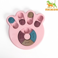 Игрушка интеллектуальная для лакомств "Лапа", 14 х 13,5 х 3 см, розовая Игрушка интеллектуальная для лакомств "Лапа", 14 х 13,5 х 3 см, розовая