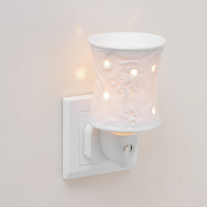 Ночник "Узор" белый 7,8х7,8х12 см