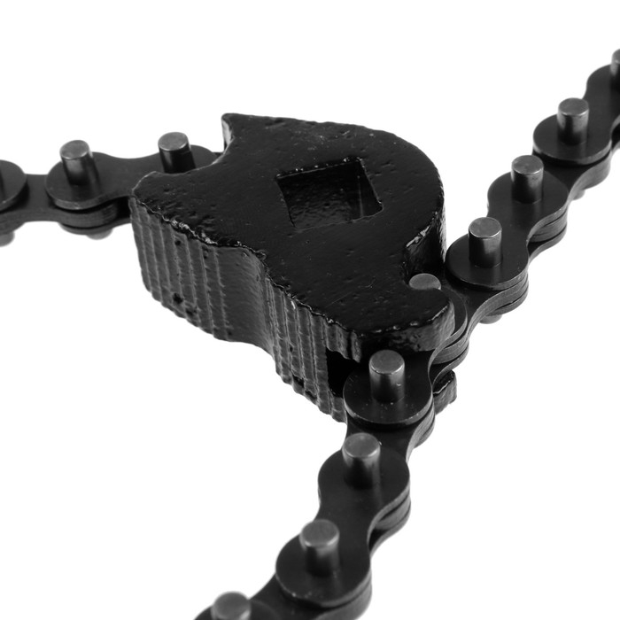 Съемник масляного фильтра ТУНДРА, цепной, под квадрат 1/2 Съемник масляного фильтра ТУНДРА, цепной, под квадрат 1/2", длина цепи 450 мм, до 130 мм