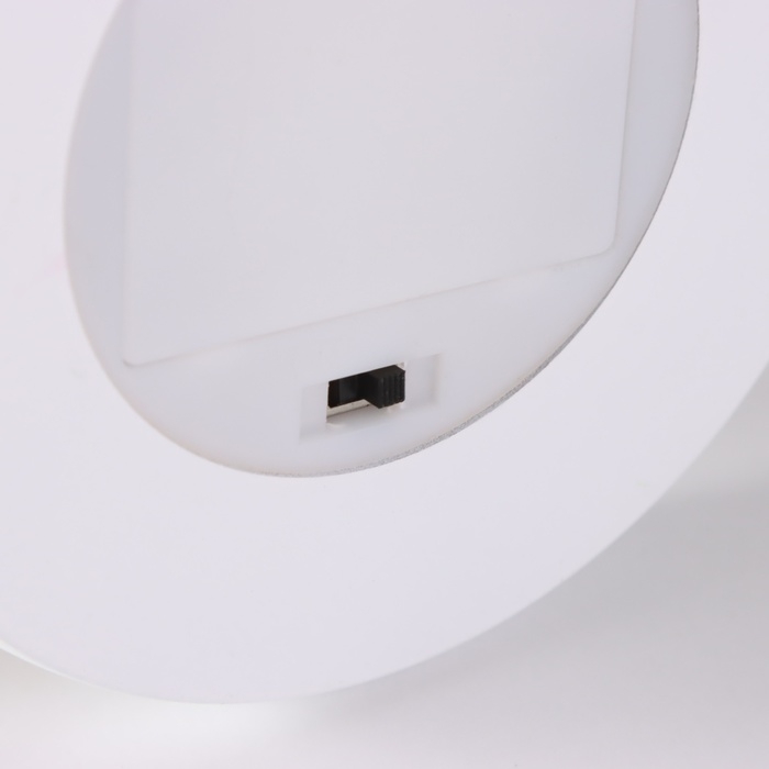 Ночник «Новогодний олень» LED 3хААА красный 11х11х22,5см Ночник «Новогодний олень» LED 3хААА красный 11х11х22,5см