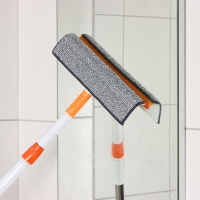 Щётка для окон Raccon, фиксатор, стальная телескопическая ручка 93(137) см, насадка из микрофибры 28&times;7 см