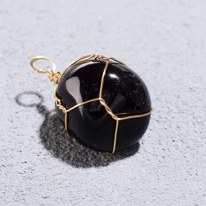 Брелок "Аметист", в проволоке