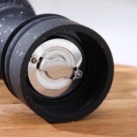 Мельница для специй Доляна &laquo;Зефир&raquo;, 16&times;5,5 см, керамический механизим, цвет чёрное дерево