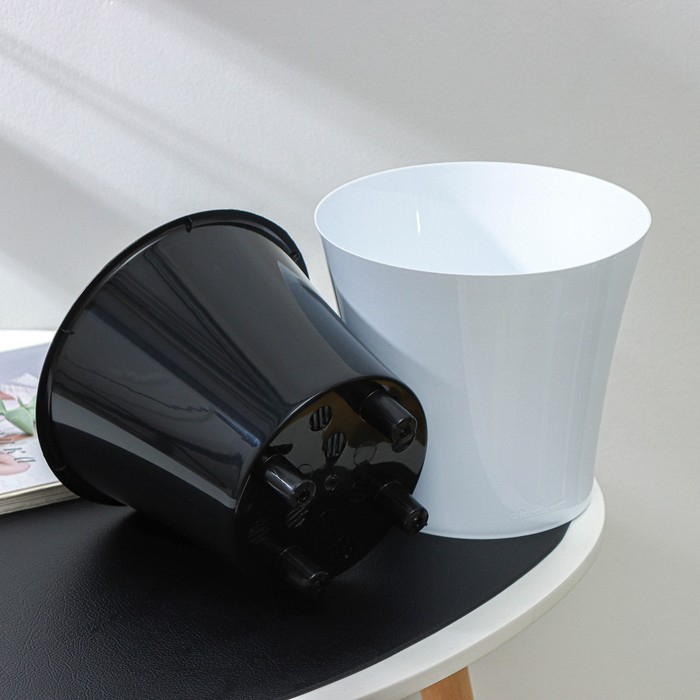 Кашпо для цветов со вставкой &laquo;Арте&raquo;, 3,5 л, цвет бело-чёрный