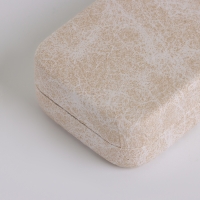 Футляр для очков на хлопушке, длина 15 см, цвет бежевый