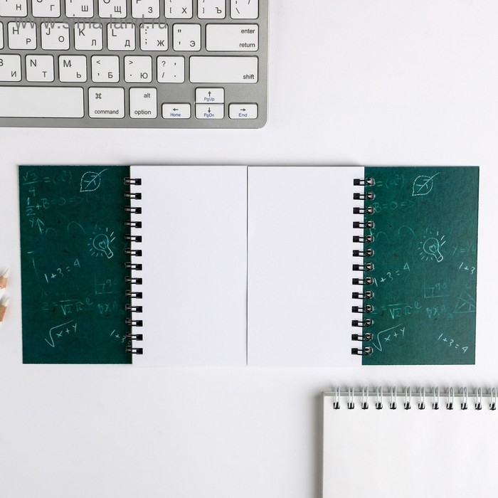 Двойной блокнот на гребне &laquo;Самому лучшему учителю&raquo;