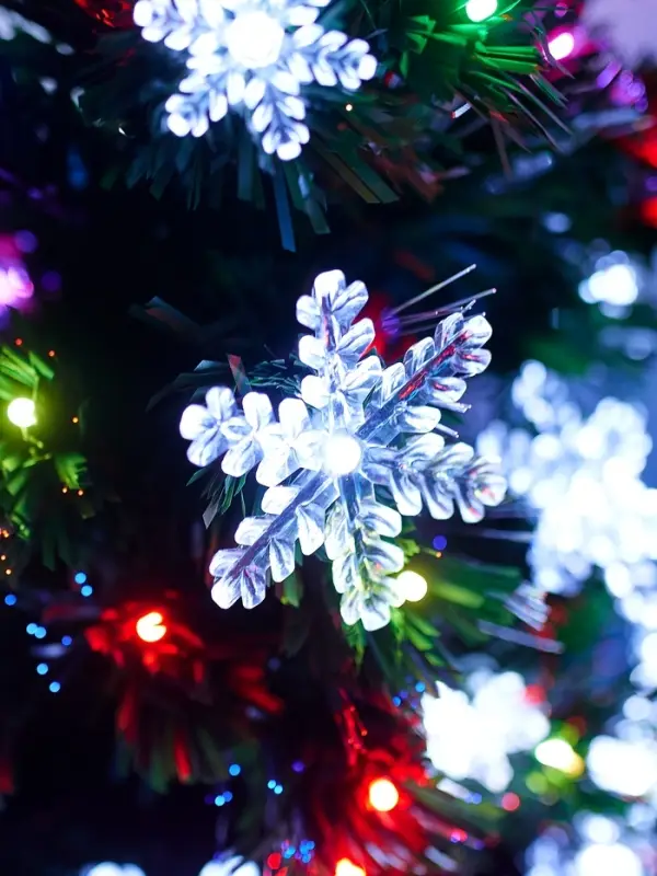 Ёлка фиброоптическая &laquo;Снежинки&raquo; 90 см, d нижнего яруса 45 см, 80 веток, мигание