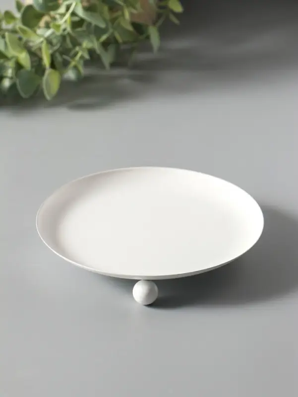 Подсвечник "Чашка на шариках" 14 см, белый