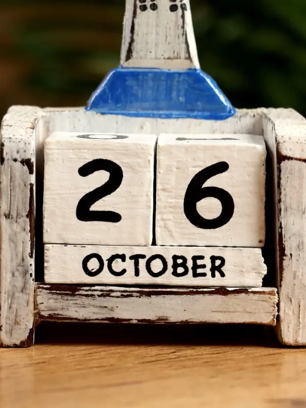 Календарь настольный &laquo;Маяк&raquo;, 7&times;4&times;11 см, дерево, бело-синий