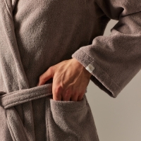 Халат махровый с капюшоном мужской SL HOME: Basic "Софт Мист", размер M, 100% хлопок, 420 г/м2 98490 Халат махровый с капюшоном мужской SL HOME: Basic "Софт Мист", размер M, 100% хлопок, 420 г/м2 98490