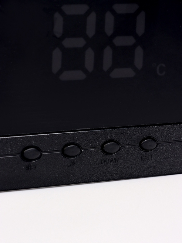 Часы электронные настенные, календарь и термометр, 47.5 х 25.3 см, синие цифры 10.8 х 5.3 см   10766