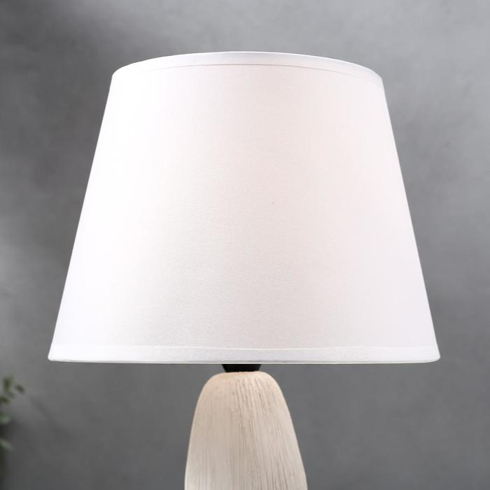 Лампа настольная 16446/1WT E14 40вт бело-черный 22х22х34 см RISALUX