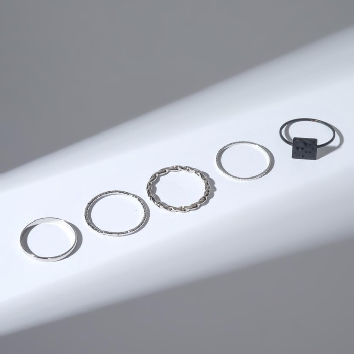 Кольцо набор 5 штук «Идеальные пальчики» узор, цвет красно-серебряный Кольцо набор 5 штук «Идеальные пальчики» узор, цвет красно-серебряный