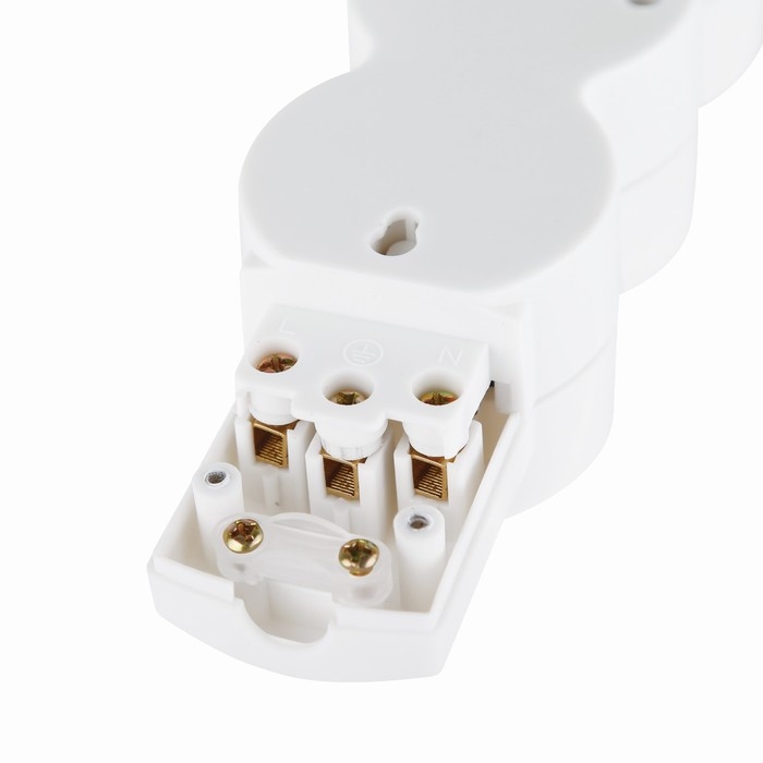 Колодка розеточная, Quick Fix, 3 гнезда с/з шторки с выкл 3680Вт 16А IP20 белая 32018 2, duw