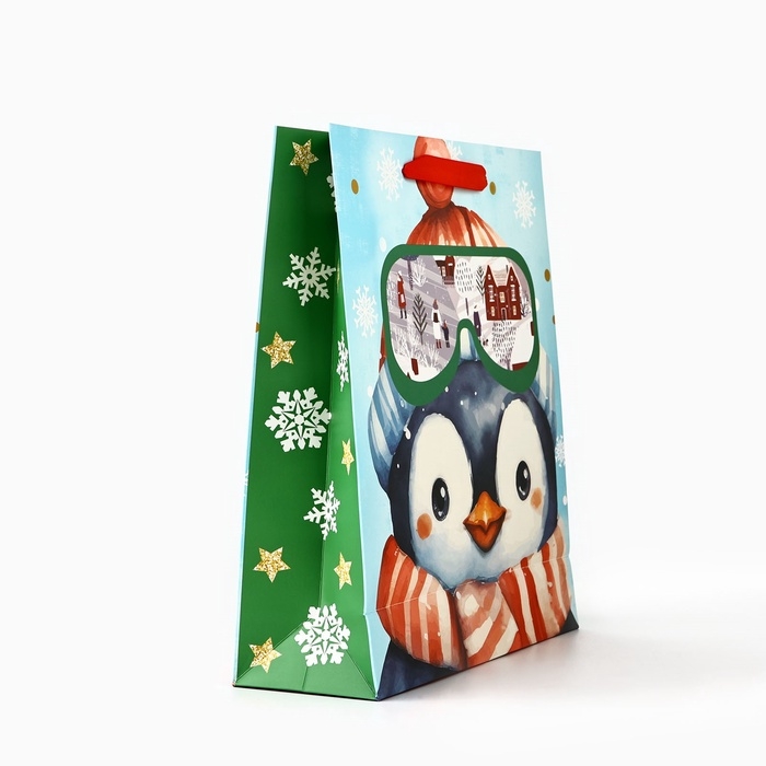 Пакет подарочный новогодний ламинированный &laquo;Пингвинёнок&raquo;, конгрев, M 30 х 26 х 9 см, Новый год