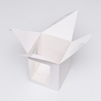 Коробка для десерта, упаковка кондитерская, белая, 18 х 18 х 23 см