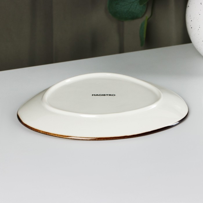 Блюдо для подачи Magistro &laquo;Церера&raquo;, 18&times;15,6 см, цвет коричневый