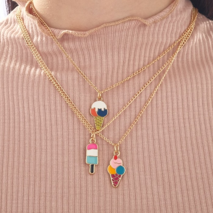Кулоны &laquo;Неразлучники&raquo; виды мороженого, цветные в золоте, 45 см
