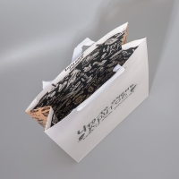 Пакет подарочный ламинированный двухсторонний, упаковка, &laquo;Что-то очень крутое&raquo;, L 40 х 31 х 11,5 см