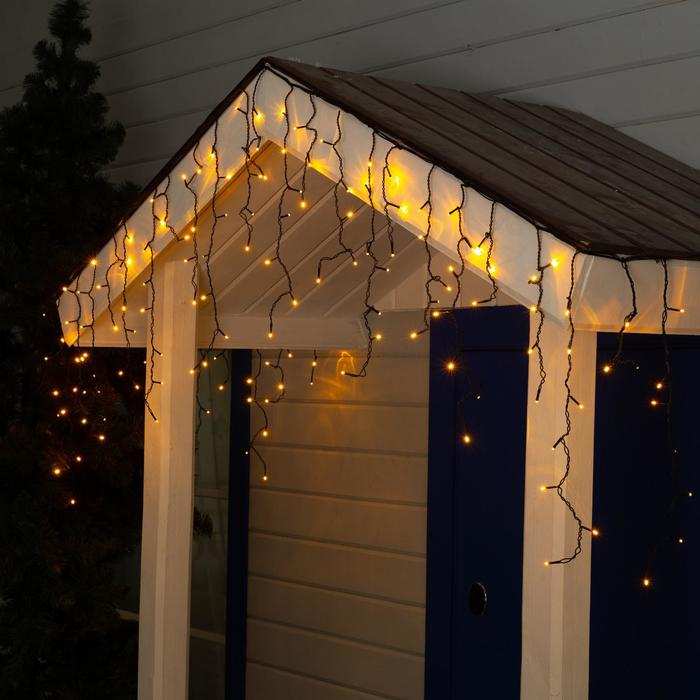Гирлянда «Бахрома» 3 × 0.6 м, IP44, УМС, тёмная нить, 160 LED, свечение жёлтое, 220 В Гирлянда «Бахрома» 3 × 0.6 м, IP44, УМС, тёмная нить, 160 LED, свечение жёлтое, 220 В