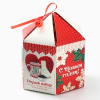 Подарочный набор новогодний &laquo;Теплых праздников&raquo;: чай, кружка, носки