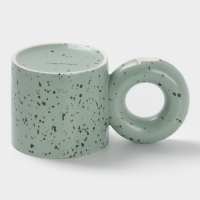 Кружка &laquo;Бублик&raquo;, 300 мл, 16&times;8.8&times;8 см, серо-зеленый в крапинку