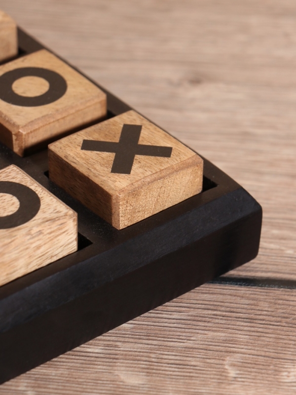 Настольная игра "Крестики-нолики" 16.5х16.5 см, манговое дерево