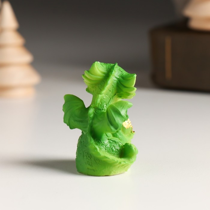 Сувенир полистоун "Лесной дракончик с золотом" МИКС 2,5х2,5х4 см