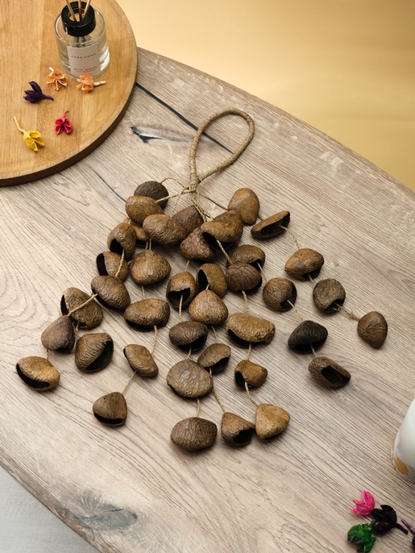 Сувенирный музыкальный инструмент "Погремушка" орехи кемири, сиграсс, 7х7х50 см