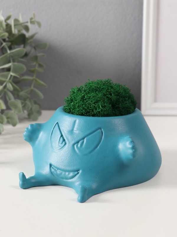 Кашпо бетонное "Злобный смех" со мхом 15,5*12,5*6 см голубой (мох зеленый стабилизирован)