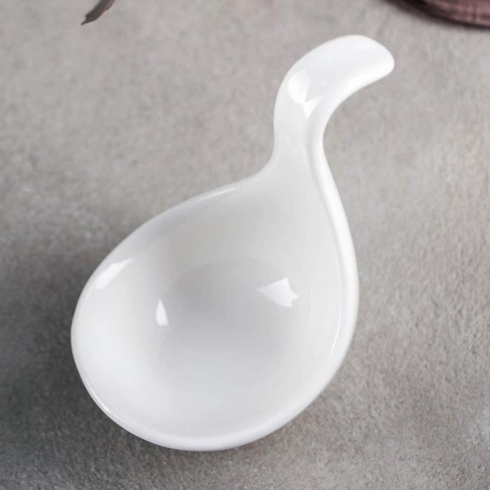 Блюдо фарфоровое для снеков Wilmax, 9&times;6 см, цвет белый