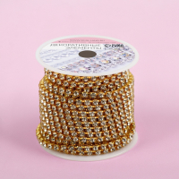 Цепь со стразами, металл, стекло, 3,5 мм, 9 &plusmn; 1 м, цвет золотой