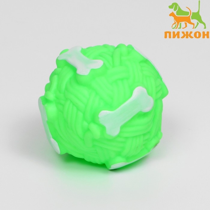Игрушка пищащая Игрушка пищащая "Клубок с косточками" для собак, 8 см, зелёная