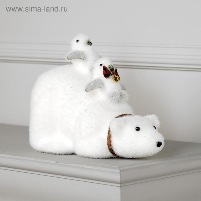 Светодиодная фигура «Пингвины на медведе» 28 × 21 × 15 см, флок, батарейки CR2032х2 (в комплекте), свечение тёплое белое Светодиодная фигура «Пингвины на медведе» 28 × 21 × 15 см, флок, батарейки CR2032х2 (в комплекте), свечение тёплое белое