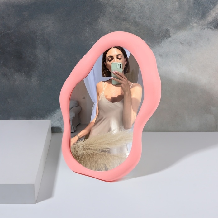 Зеркало настольное «Грейс», зеркальная поверхность 12,5 × 21 см, цвет розовый Зеркало настольное «Грейс», зеркальная поверхность 12,5 × 21 см, цвет розовый