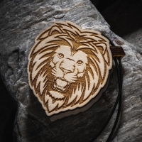 Ароматизатор подвесной из натурального дерева, набор: подвеска Лев (дерево, войлок), парфюмированная пропитка Ваниль, 5 мл Ароматизатор подвесной из натурального дерева, набор: подвеска Лев (дерево, войлок), парфюмированная пропитка Ваниль, 5 мл