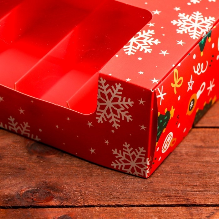 Новый год. Кондитерская упаковка под 5 эклеров Новый год. Кондитерская упаковка под 5 эклеров " С Новым Годом!", 25,2 х 15 х 6,6 см