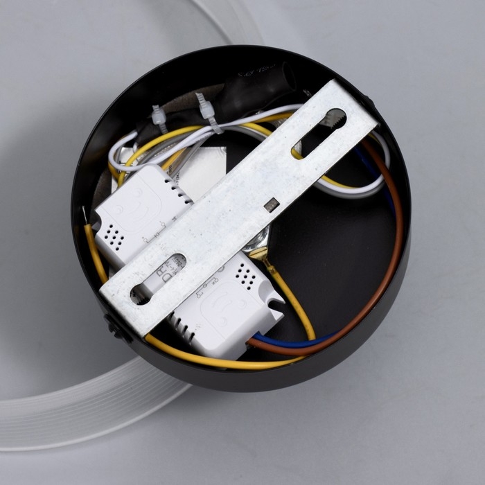 Бра Бра "Кворум" LED 8Вт 3000-6000К черный 25х20х6см