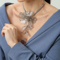 Колье &laquo;Цветок&raquo; распустившийся, цвет серебро, 40 см