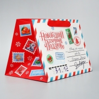 Пакет подарочный новогодний с широким дном &laquo;Новогодняя почта&raquo;, 25 х 19 х 18 см