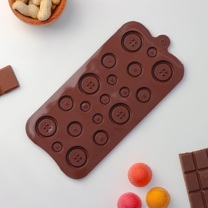 Форма для кондитерских украшений Доляна &laquo;Пуговки&raquo;, силикон, 20,5&times;10 см, 19 ячеек, цвет коричневый