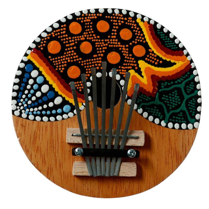 Сувенирный музыкальный инструмент Сувенирный музыкальный инструмент "Калимба круглая" 15х14,5х8 см