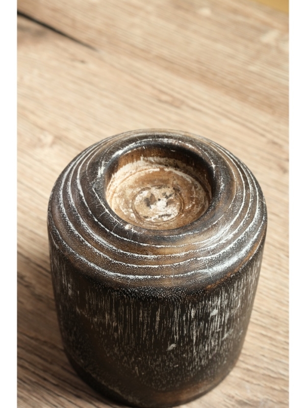 Подсвечник из дерева Джати, d 3 см, 8х8х10 см, цв. темно-коричневый