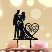 Топпер для торта &laquo;Влюблённая пара&raquo;