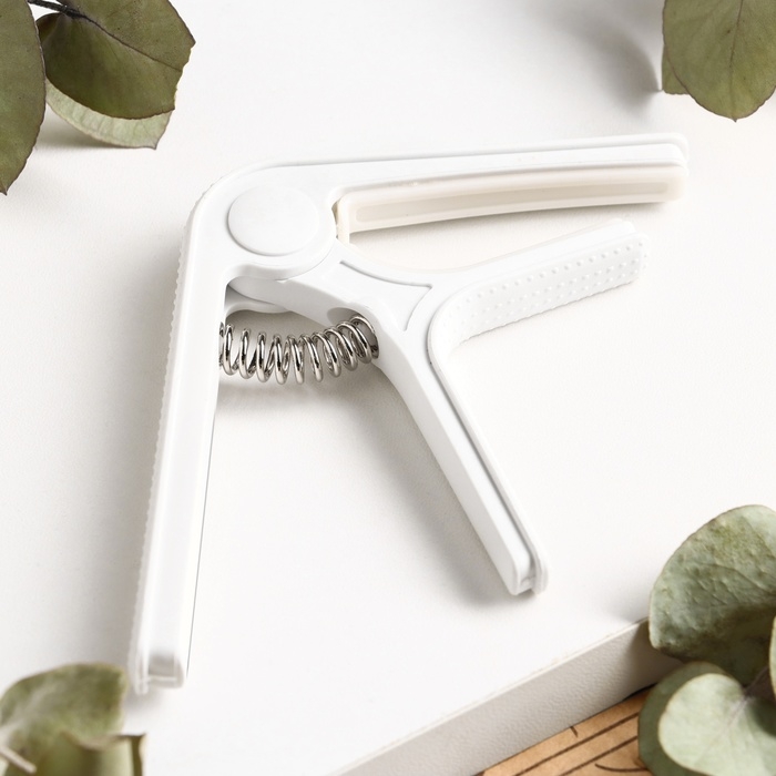 Каподастр для гитары Music Life белый