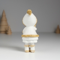 Сувенир полистоун "Малышка в белой шубке в варежках" МИКС 5х4х11,5 см Сувенир полистоун "Малышка в белой шубке в варежках" МИКС 5х4х11,5 см